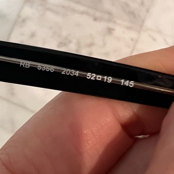 Autjentic Ray-ban Frames - Picture 4 of 6